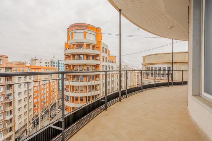Piso En venta en Calle De Xàtiva, Ciutat Vella, València photo 0