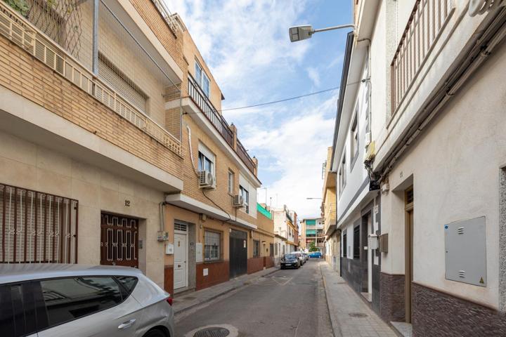 Casa en Venta en el Zaidín – Granada Capital photo 0