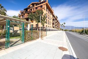 PISO EN RESIDENCIAL EN PLAYA GRANADA photo 0