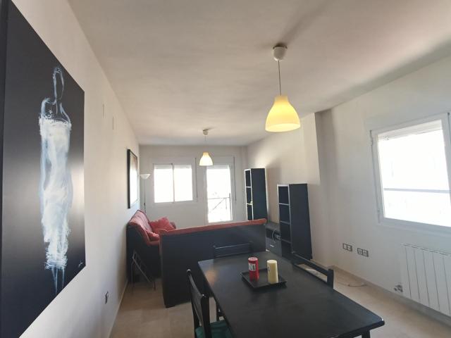 Piso de 3 habitaciones en alquiler en Barrio de Monachil photo 0