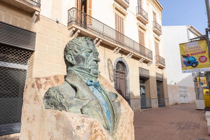 Solar en venta en el centro de Motril photo 0