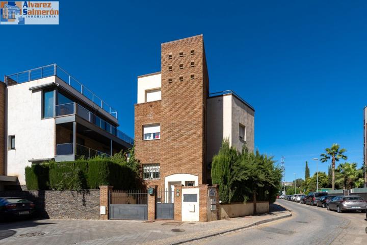 Casa individual de tres dormitorios mas torreón. photo 0