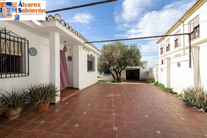 CASA EN PLANTA BAJA CON TERRENO EN ALBAYCÍN photo 0