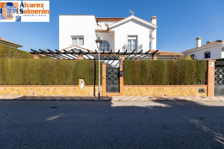 Chalet en Albolote photo 0