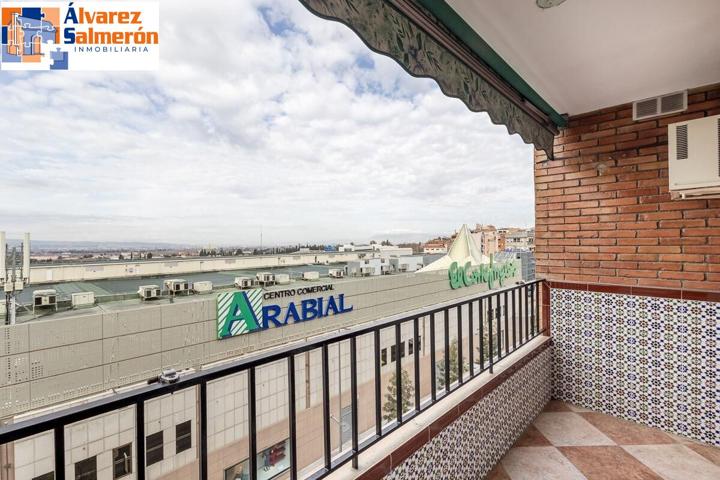 Estupendo piso en Calle Arabial, junto Hipercor. photo 0