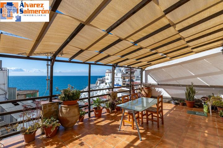 Adosado con Encanto en La Caleta, Salobreña – A 50 Metros del Mar photo 0
