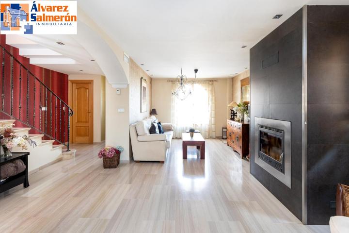 SALE A LA VENTA UNA FANTASTICA VIVIENDA UNIFAMILIAR PAREADA photo 0