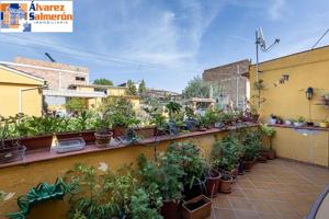¡PISAZO CON TERRAZA Y RESIDENCIAL CON PISCINA EN OGIJARES! photo 0