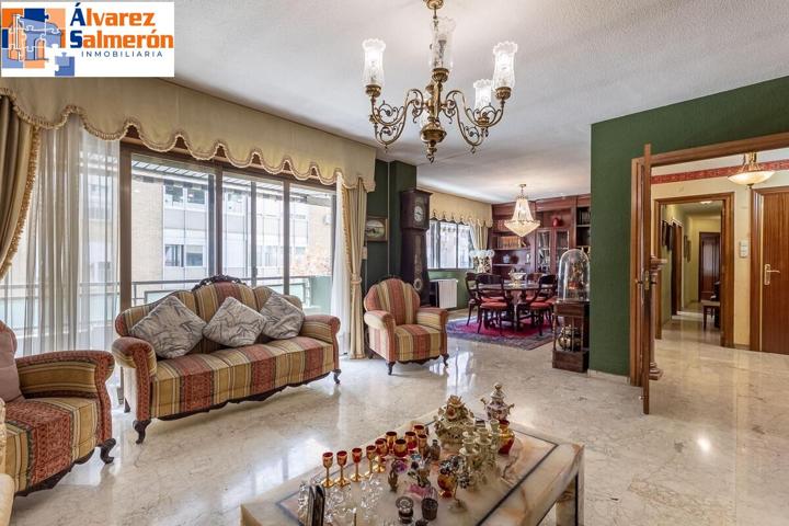 Vivienda exclusiva en Calle Alhamar. Una joya en el corazón de Granada photo 0