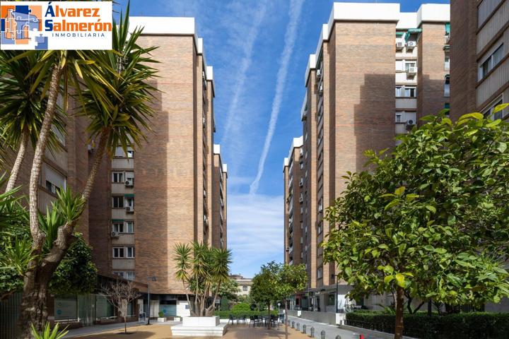 Piso En venta en Centro, Granada photo 0