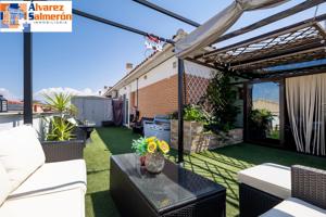 SE VENDE PRECIOSO ÁTICO en Churriana de la Vega Granada CON VISTAS PANORÁMICAS photo 0