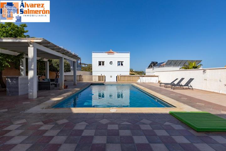 Casa independiente con piscina en Cañadas del Paque photo 0