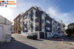 Apartameno de dos dormitorios en La Zubia. photo 0