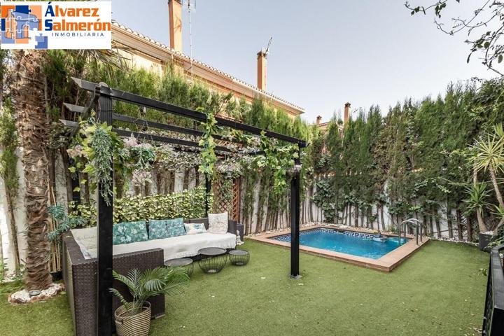 Exclusivo Chalet Pareado con Licencia Turística y Piscina Privada: Tu Paraíso Personal photo 0