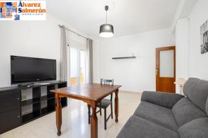 Oportunidad!! Vivienda en planta alta, exterior, frente al Corte Ingles. photo 0