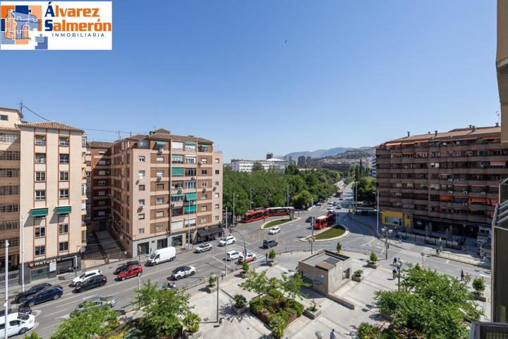 🏡 Amplio piso en Plaza Einstein – Ubicación excepcional en el centro de Granada photo 0