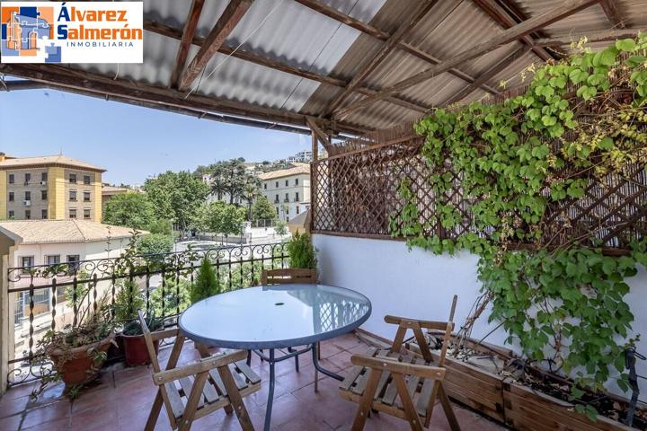 Vivienda con Licencia Turística junto al Arco de Elvira photo 0