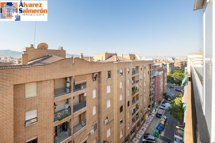 Ático con Terraza y Vistas en el Corazón de Granada – Barrio Figares photo 0