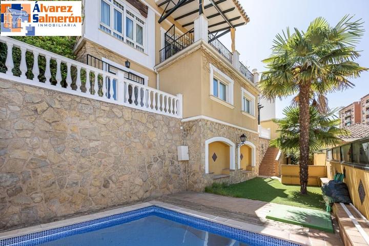Chalet Individual con piscina y calidades de lujo en Carretera de la Sierra photo 0