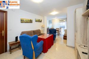 Estupendo piso en venta en calle Gran Capitan photo 0