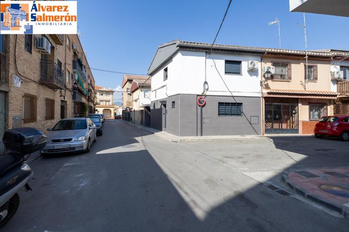 VIVIENDA TOTALMENTE REFORMADA EN EL CENTRO DE ARMILLA, LISTA PARA ENTRAR A VIVIR. photo 0