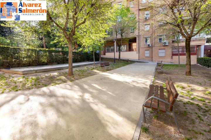 🏡 ¡Tu nuevo hogar en Granada! Piso en venta en Cercado de Miraflores con garaje incluido 🚗 photo 0