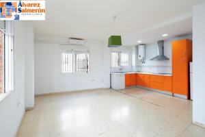 Apartamento de 2 dormitorios junto a Triunfo photo 0