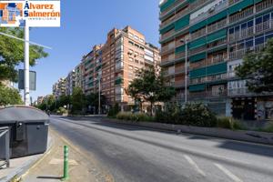 Piso En venta en Arabial, Granada photo 0