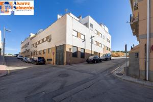 Oportunidad en Las Gabias ; Vivienda lista para entrar a vivir. photo 0