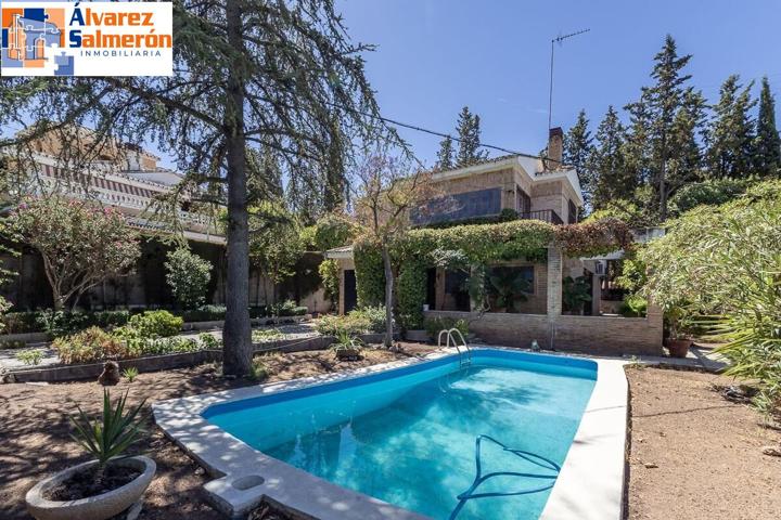 CASA CON TERRENO Y PISCINA EN LA ZUBIA photo 0