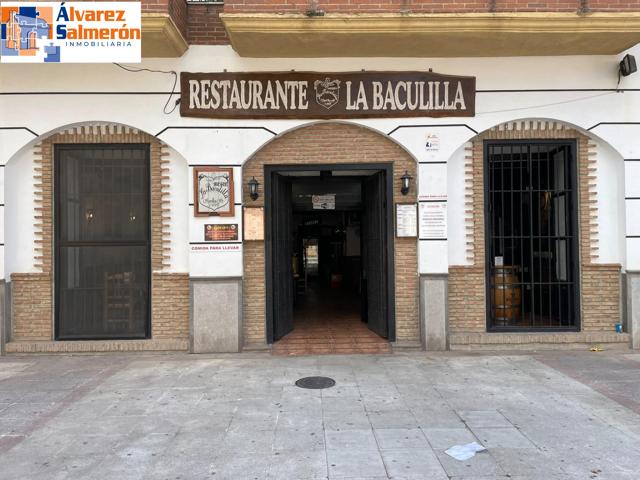 ¡TRASPASO DE RESTAURANTE EN PLENO FUNCIONAMIENTO! photo 0