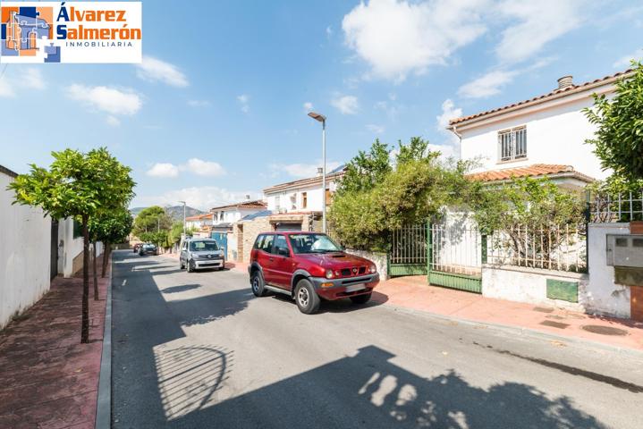 Chalet a la venta en Monteluz photo 0