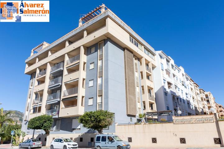 Piso en Almuñécar con vistas al mar y piscina, a solo pasos de la playa photo 0