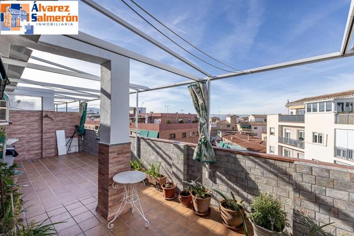 INCREIBLE ATICO EN ARABIAL CON AMPLIA TERRAZA photo 0