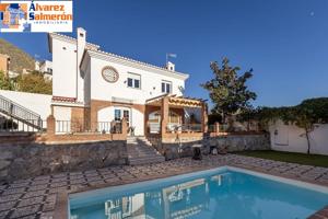 Chalet con vistas increíbles en Cenes de la Vega. photo 0