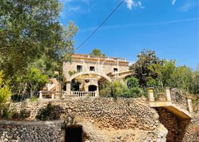 FINCA CON ESTILO RÚSTICO UBICADA EN SANTA EUGÈNIA - Ref.  04C01728 photo 0