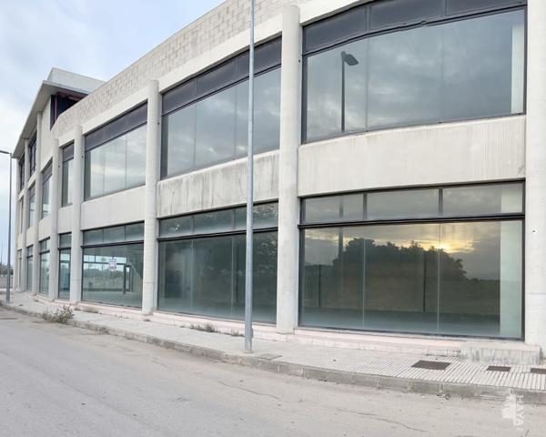 Local comercial de 1370 m2 en Gandía photo 0