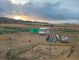 GAÑUELAS . 1000 MTS  RUSTICOS  VALLADOS. photo 0
