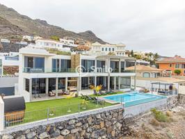 Villa de lujo en estilo moderno de 6 dormitorios, terrazas con vistas panorámicas situada en Roque del Conde. photo 0