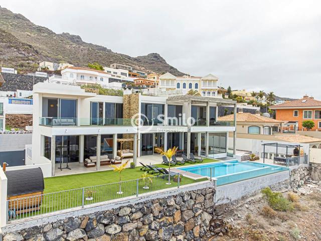 Villa de lujo en estilo moderno de 6 dormitorios, terrazas con vistas panorámicas situada en Roque del Conde. photo 0