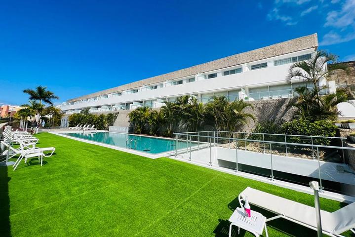 Expectacular Atico Duplex en Caleta Palms photo 0
