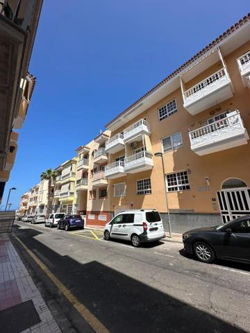 Fantástico apartamento con vistas laterales al mar en Playa San Juan photo 0