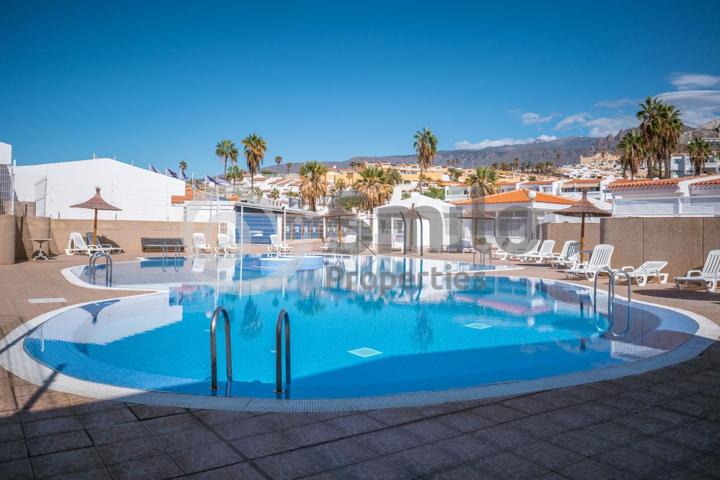 ¡Oportunidad única! Encantador Bungalow Reformado en Ubicación Privilegiada photo 0