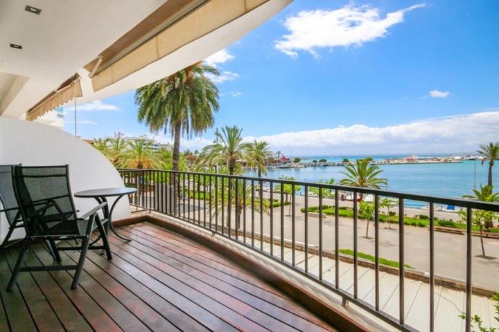 Precioso y reformado apartamento con vistas al mar el pleno centro de Puerto de Alcudia. photo 0