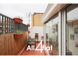 ATICO DE 40M2 REFORMADO CON TERRAZA EN SAGRADA FAMILIA, VISTAS AL BARRIO. HABITACION DOBLE, DESPACHO. AMUEBLADO photo 0