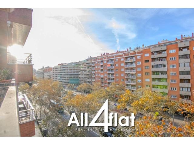 PISO EN VENTA EN GRAN VIA DE LES CORTS CATALANES, LUMINOSO, CON 3 HABITACIONES Y BALCÓN photo 0