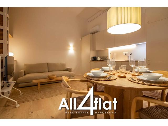 DESPACHO-ESTUDIO EN ALQUILER CON EXCELENTE UBICACIÓN EN LA VILA DE GRÀCIA – BARCELONA photo 0