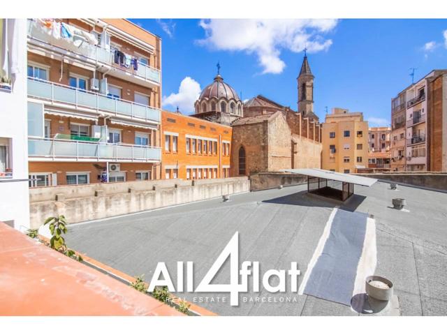 PISO EN VENTA EN HOSTAFRANCS – ESPACIOSO, LUMINOSO Y CON TERRAZA photo 0