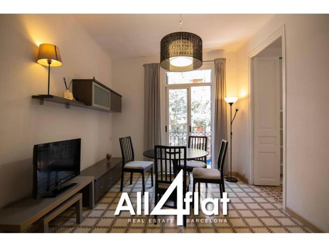PISO DE 101 M² EN EL CLOT, CON 4 HABITACIONES, 2 BAÑOS, COCINA EQUIPADA, BALCON, AMUEBLADO. photo 0