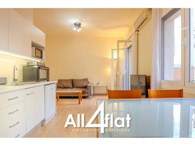 PISO DE 60 M² EN EL EIXAMPLE CON DOS HABITACIONES DOBLES, UN BAÑO COMPLETO, COCINA EQUIPADA Y BALCÓN AMUEBLADO, IDEAL PA photo 0